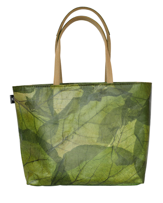 https://cdn.shopify.com/s/files/1/0674/9706/6816/files/Canva-MelbourneToteGreen.png?v=1750380588
