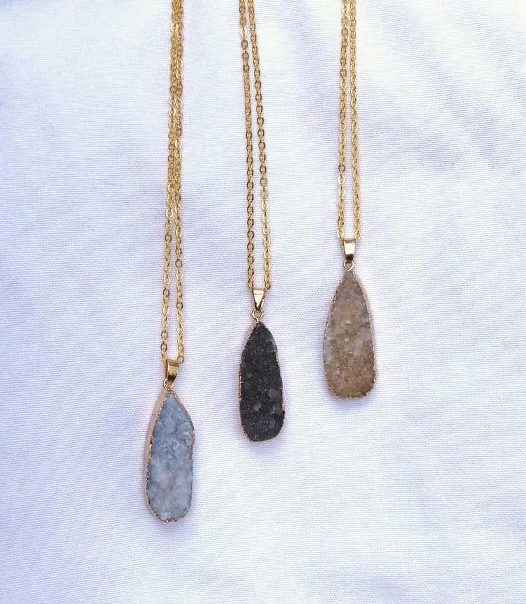 Natural Agate Necklace by Chiara Chiara