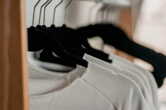 Plastic free wardrobe guide - What is Microfiber pollution?