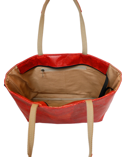https://cdn.shopify.com/s/files/1/0674/9706/6816/files/Canva-MelbourneToteRed4.png?v=1748475265