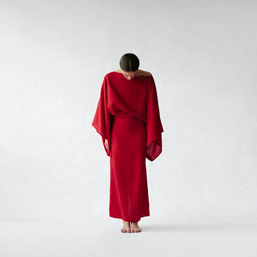 https://images.squarespace-cdn.com/content/v1/5994273337c5815907f65fce/8f4f59c3-670e-4c84-937d-115004d7fd9c/linen-dress-Kiko-red-45.JPG?format=1500w