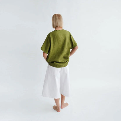 https://images.squarespace-cdn.com/content/v1/5994273337c5815907f65fce/76bc944d-d47c-4aa5-bbd7-c6b2152608d1/linen-tshirt-olive-2.jpg?format=1500w