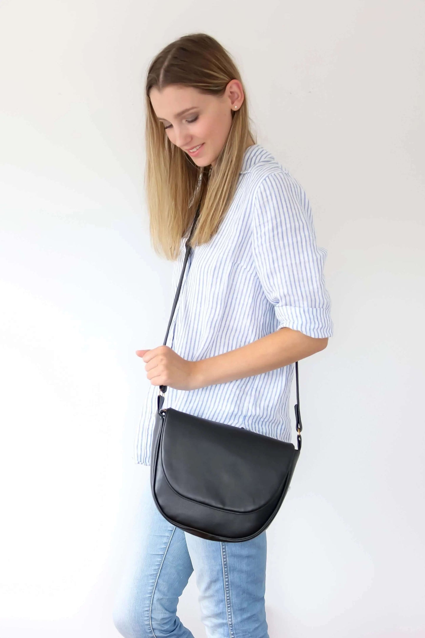 Alia - Cactus Leather Saddle Vegan Bag Velvet Heartbeat