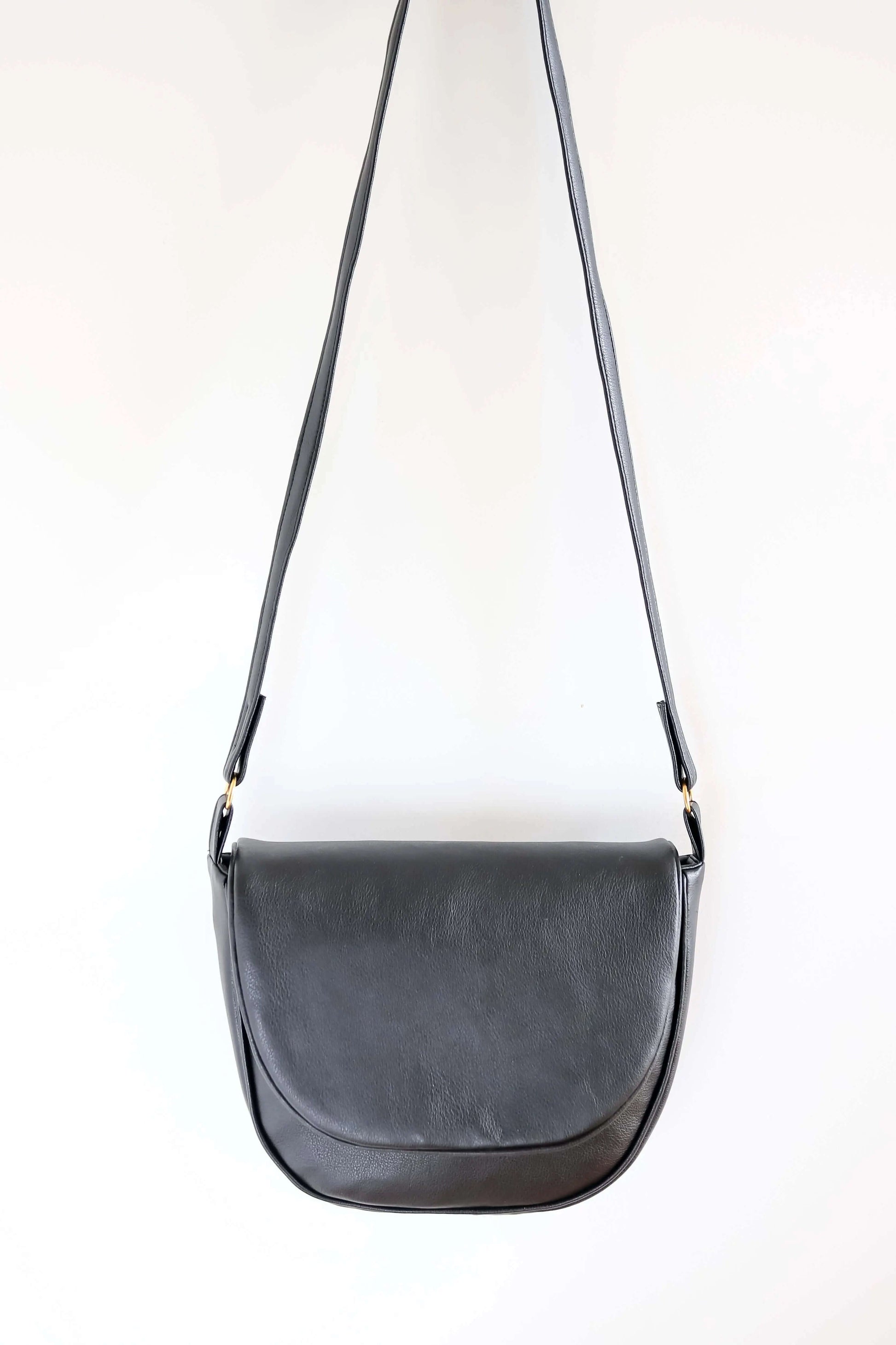 Alia - Cactus Leather Saddle Vegan Bag Velvet Heartbeat