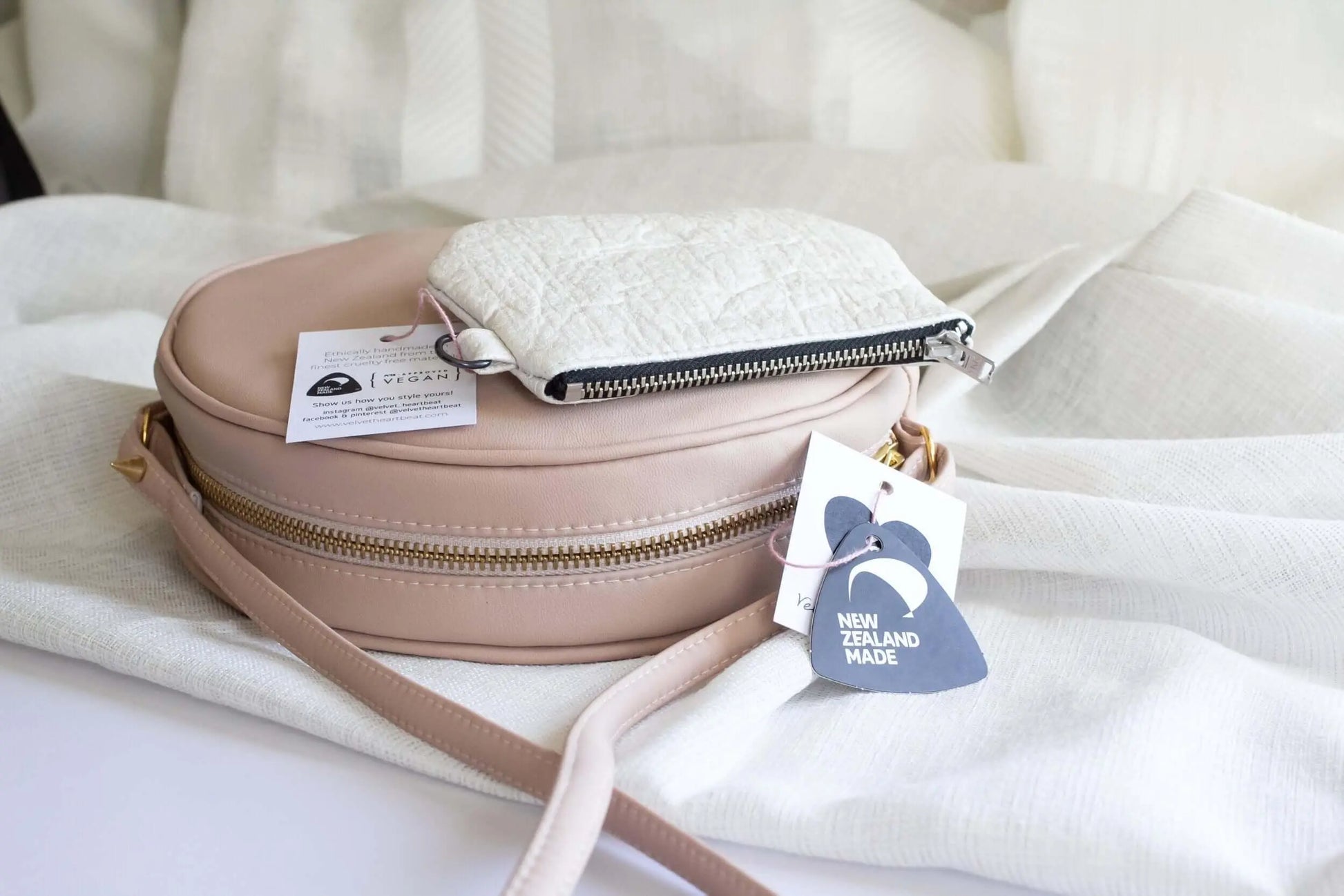 Chloë - Apple Leather Crossbody Vegan Bag Velvet Heartbeat