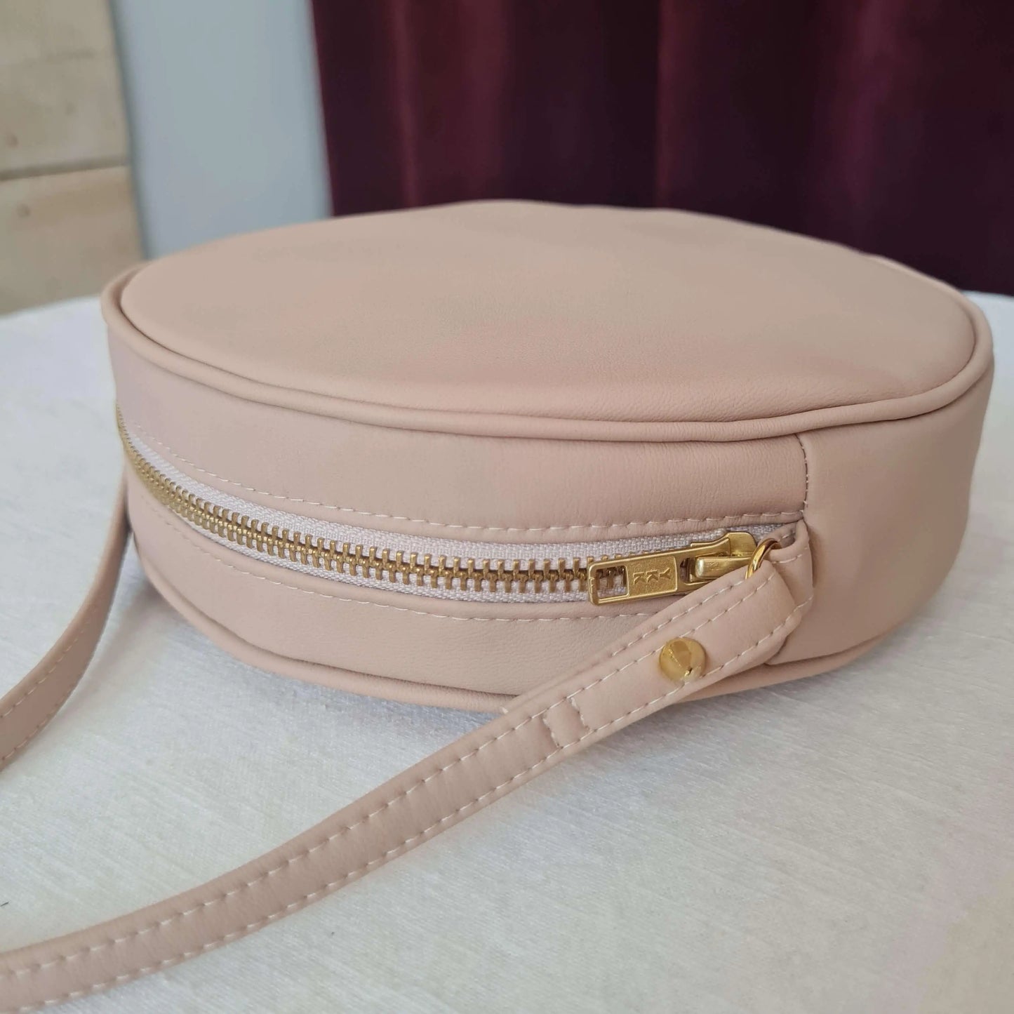 Chloë - Apple Leather Crossbody Vegan Bag Velvet Heartbeat