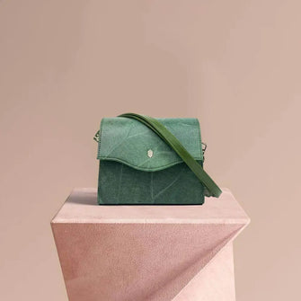 Green Vegan leaf leather box bag Thamon