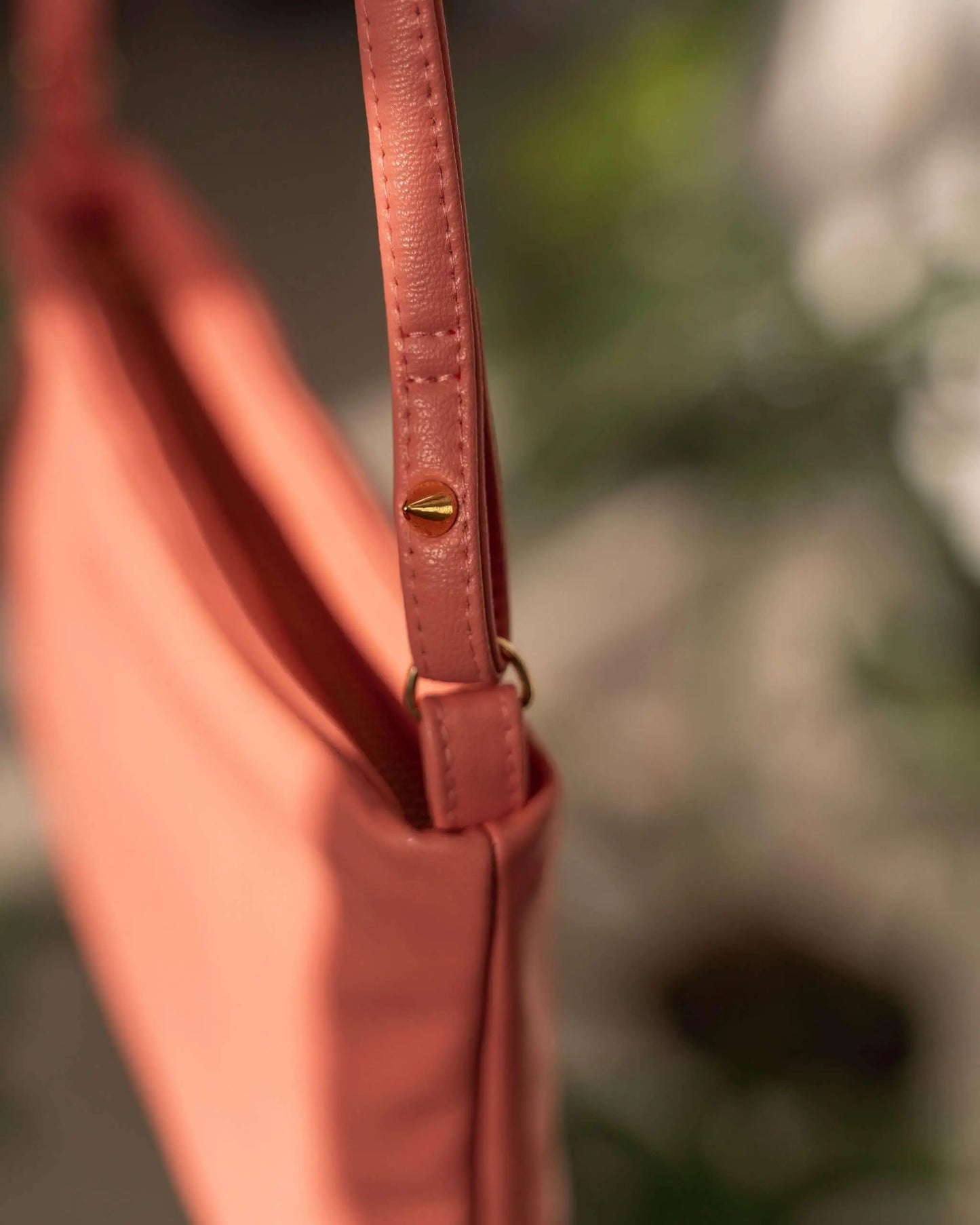 Paz - Apple Leather Crossbody Vegan Bag Velvet Heartbeat