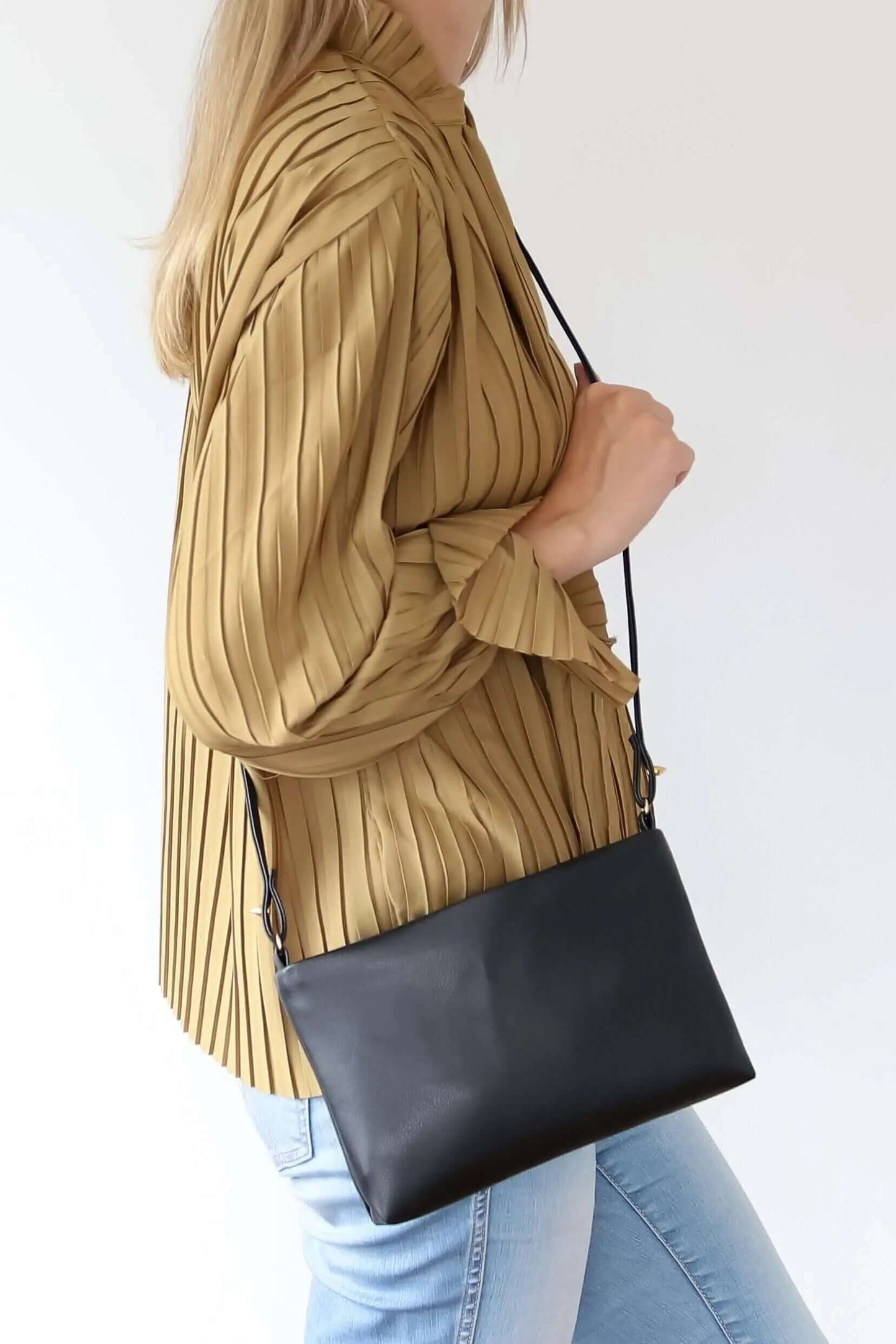 Paz - Cactus Leather Crossbody Vegan Bag Velvet Heartbeat